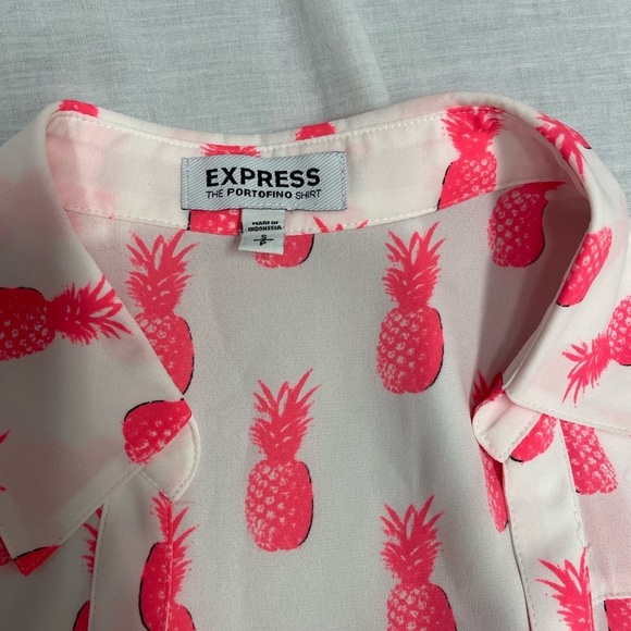 Express women’s lightweight long sleeve shirt size small. Pineapple Express - Picture 3 of 3